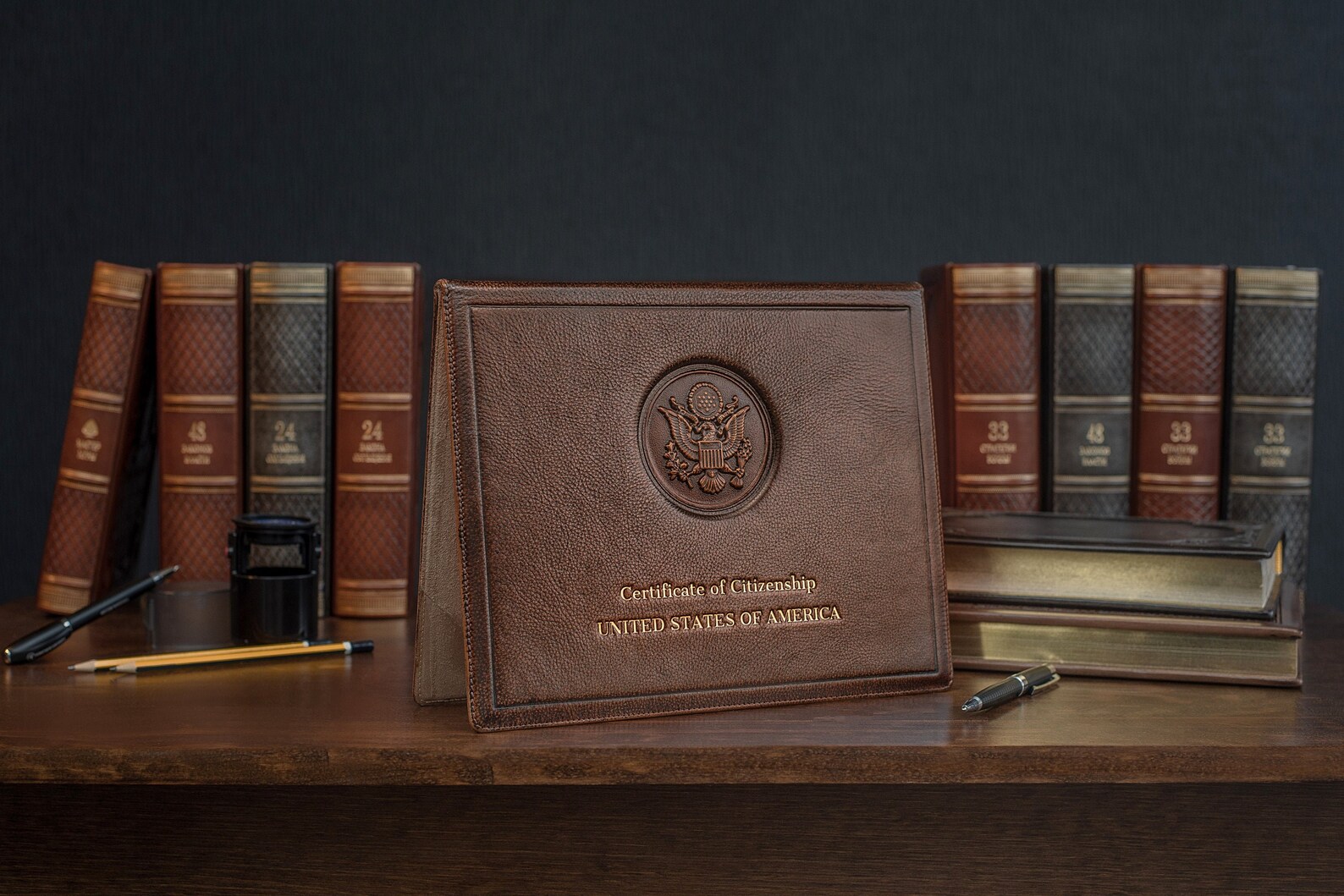 Leather USA Citizenship Certificate Holder