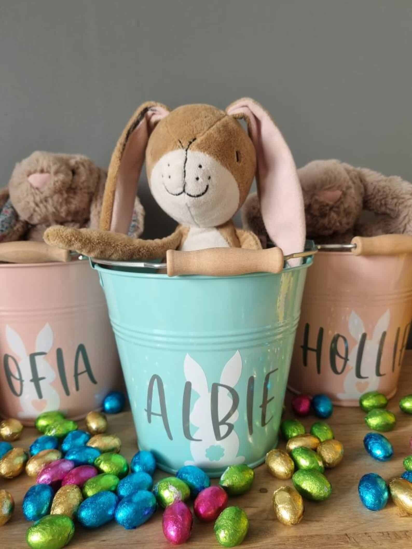 Large Easter Hunt Bucket